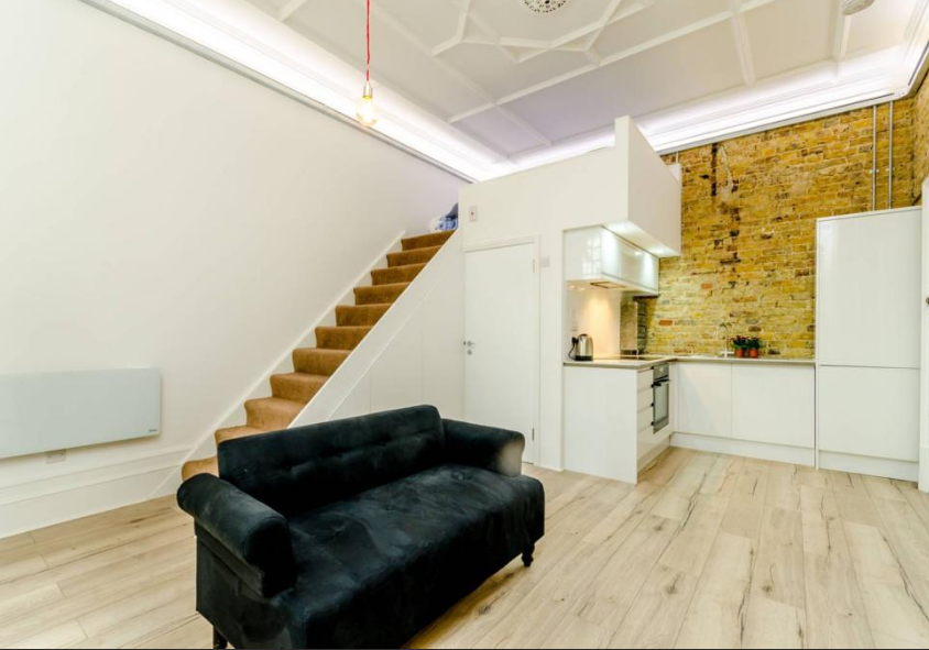 Property photo 1 of 8