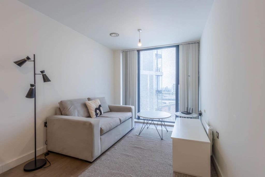 Property photo 1 of 17 Living Area