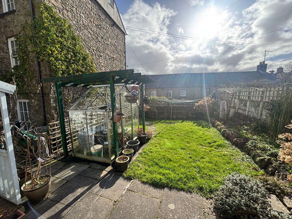 Property photo 3 of 22
