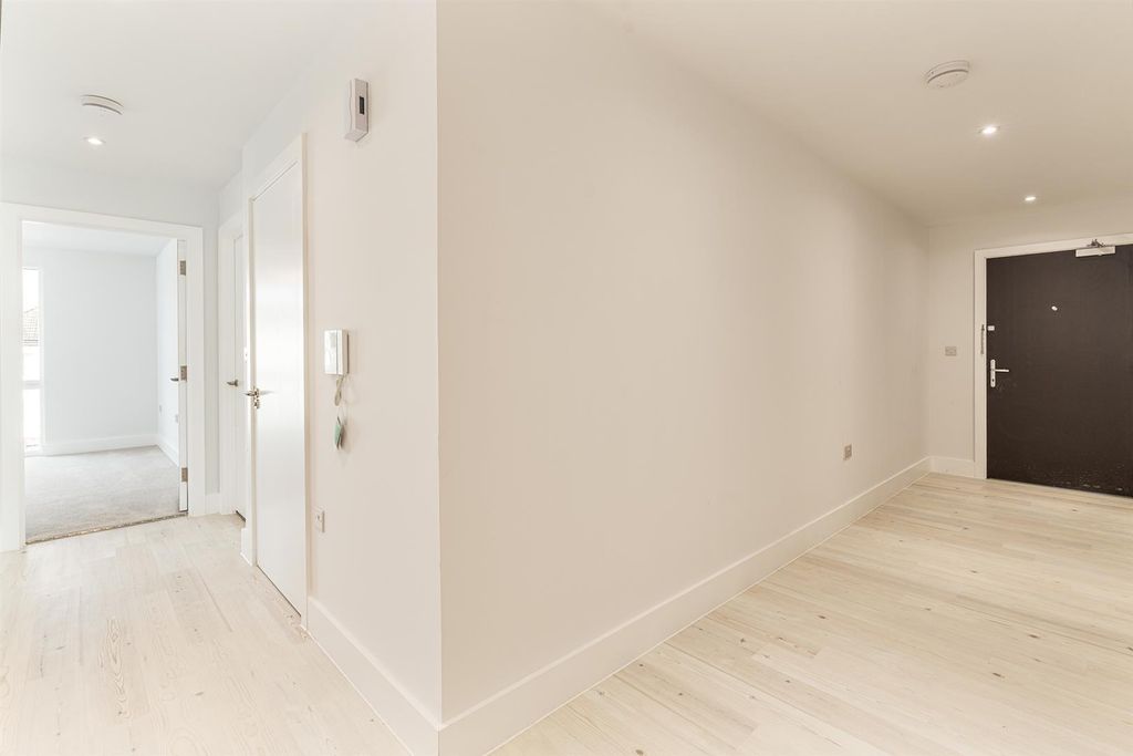 Property photo 3 of 16 Plot 9 Lindfield Place Final-10.Jpg