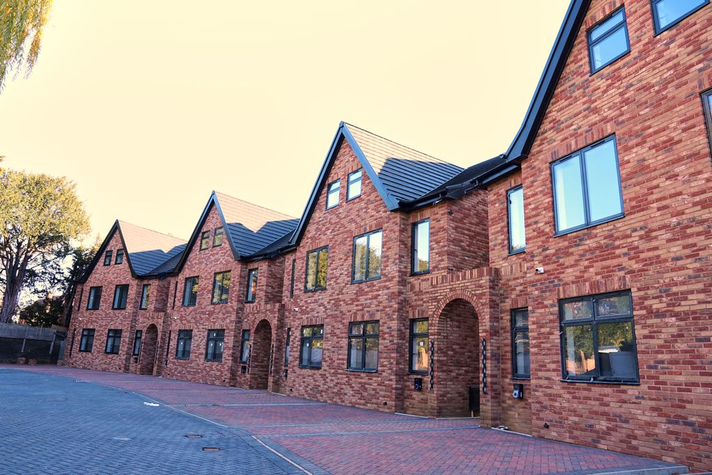 Property photo 1 of 26