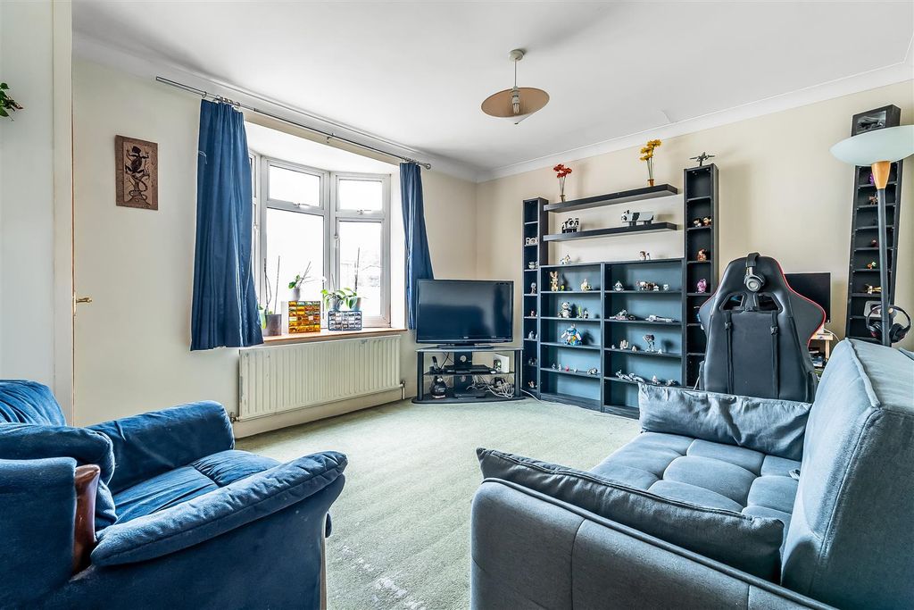 Property photo 3 of 10 10-Kingslea-15.Jpg