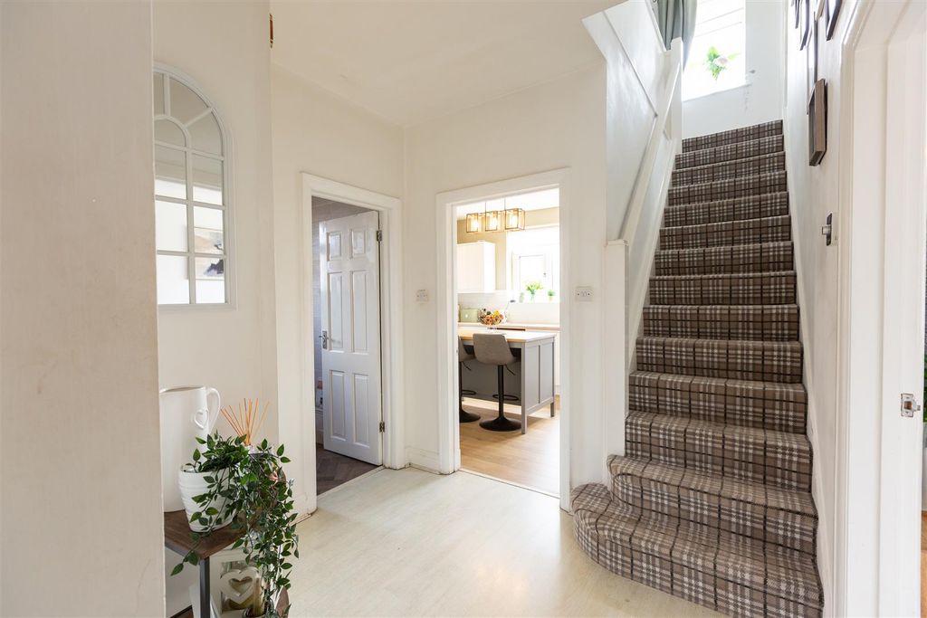 Property photo 3 of 40 Cz0A0110.Jpg