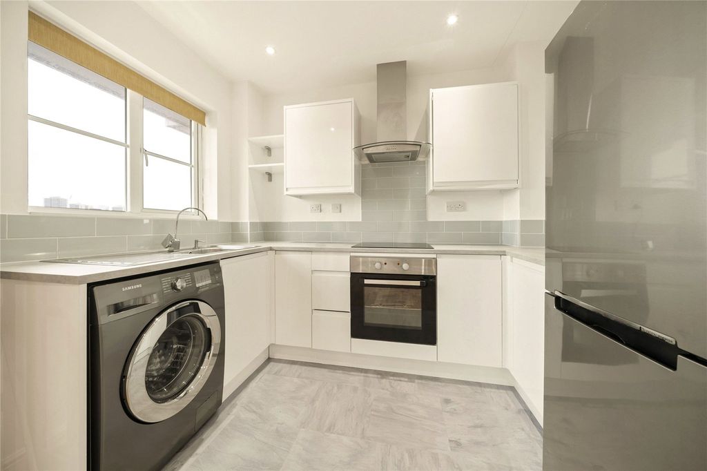 Property photo 3 of 5 Picture No. 04