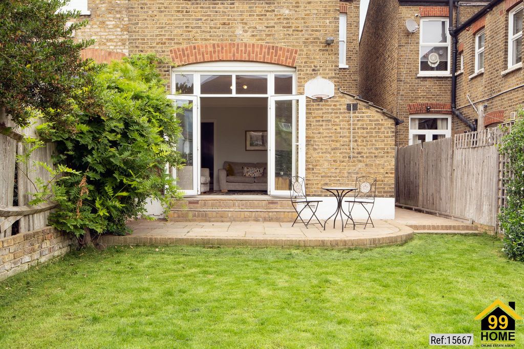 Property photo 1 of 17 Photo 0