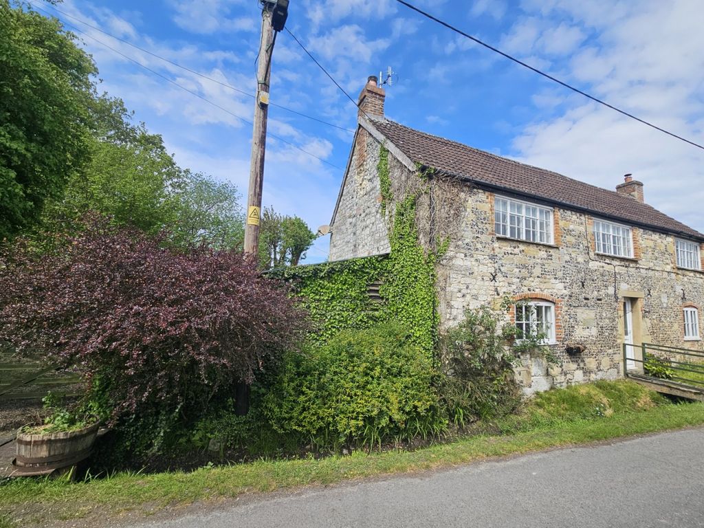 Property photo 1 of 10 Picture No. 12