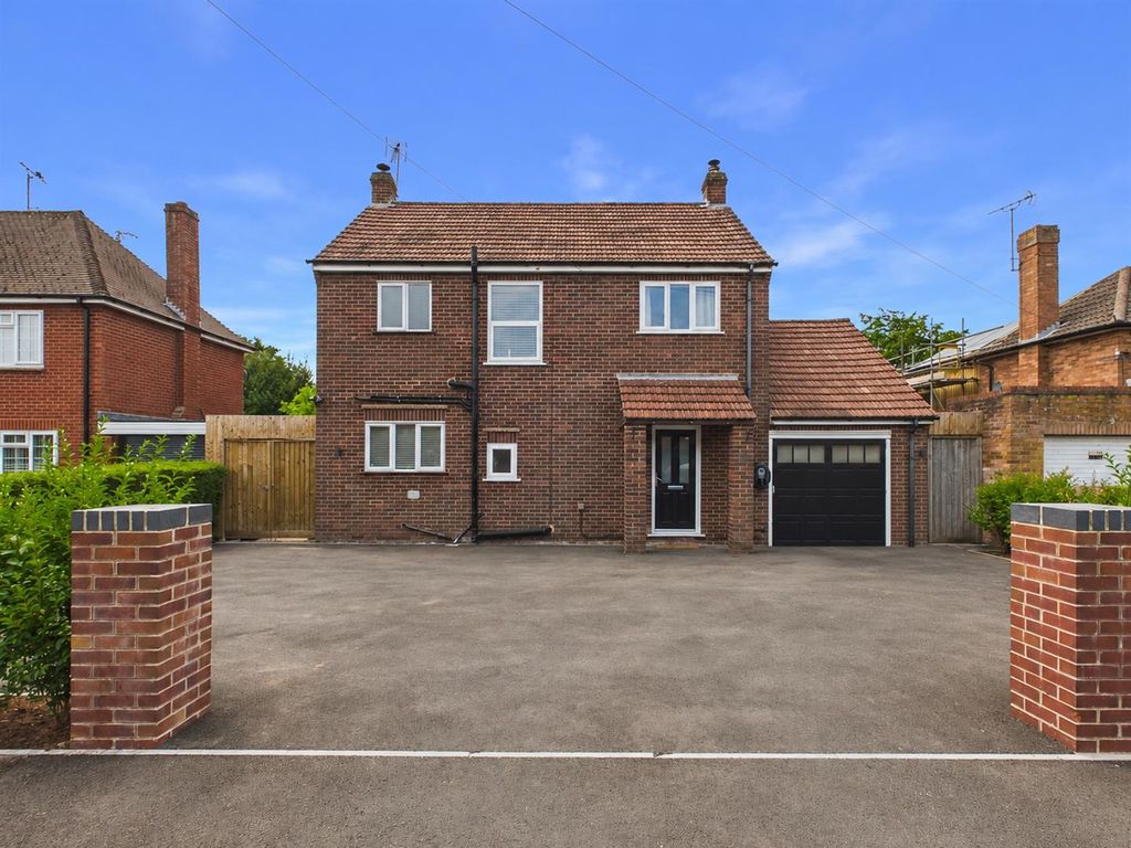 Property photo 1 of 23