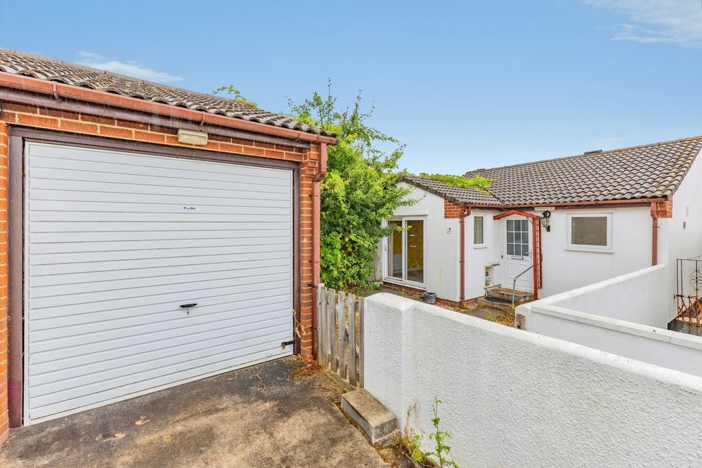 Property photo 3 of 24 Pbox-Img.Jpg