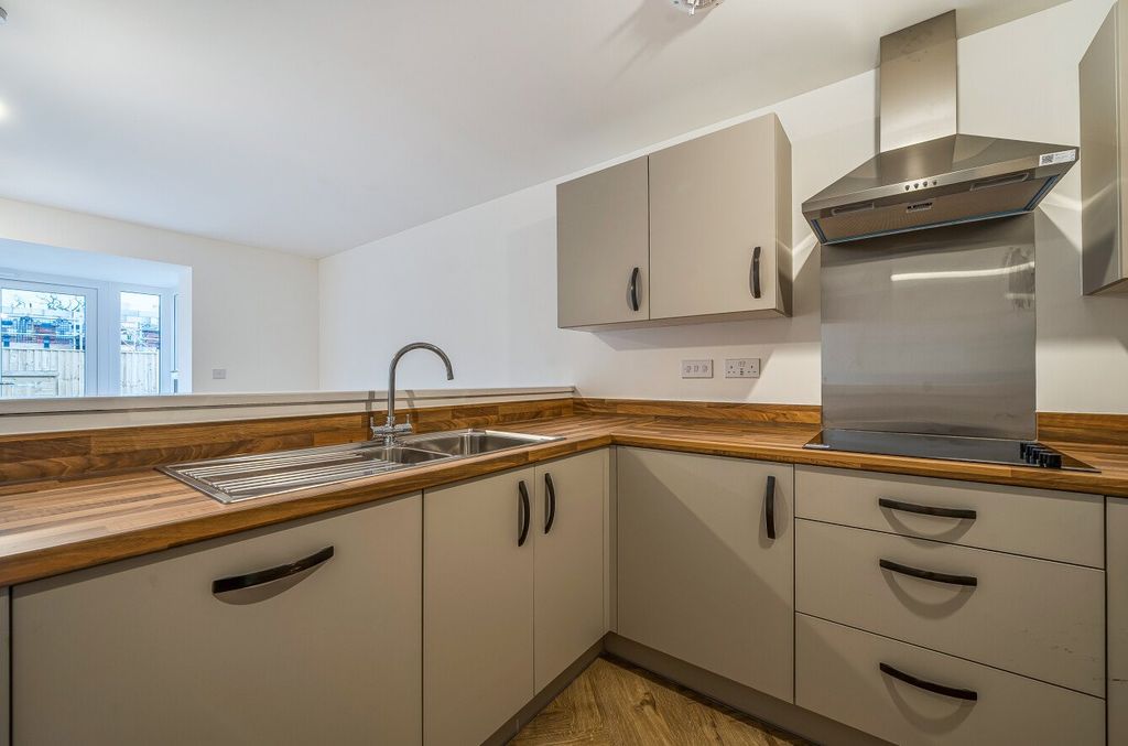 Property photo 3 of 21 Picture No. 20