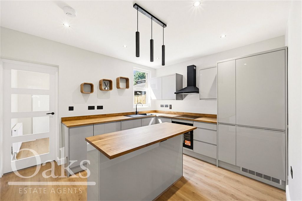 Property photo 2 of 12 Picture No. 09