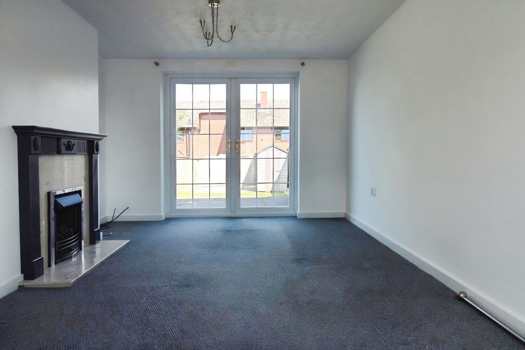 Property photo 2 of 7 Pbox-Img.Jpg
