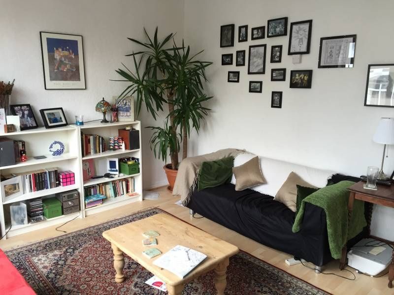 Property photo 1 of 18 Cosy Lounge With Comfy Sofa And Stylish Decor...