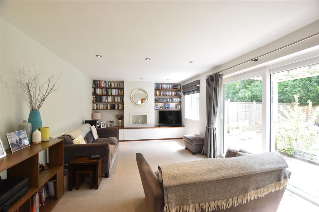 Property photo 2 of 15
