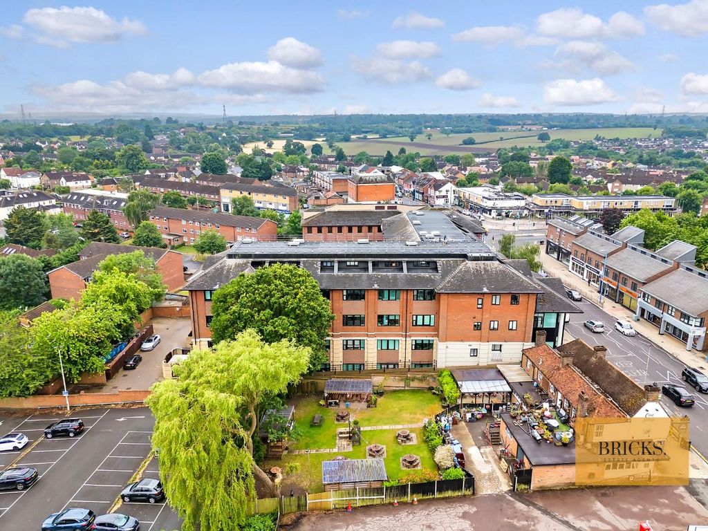 Property photo 1 of 22