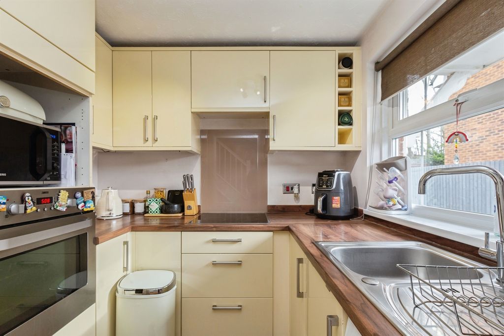 Property photo 3 of 18