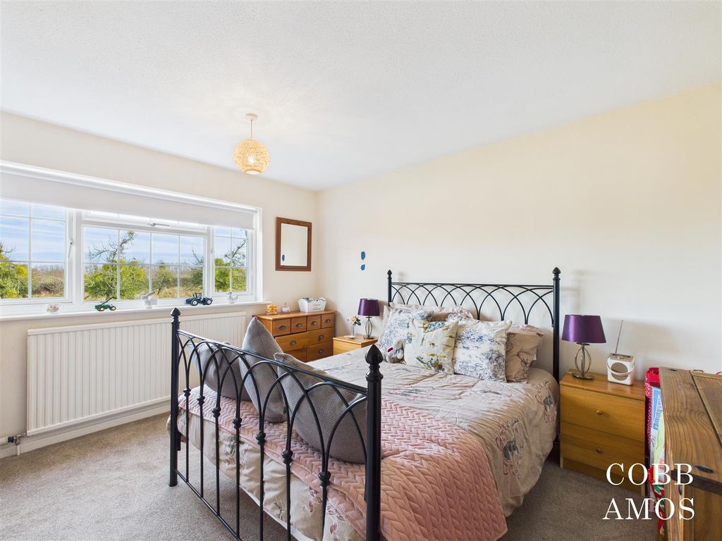 Property photo 3 of 16 Cam02803G0-Pr0248-Still004.Jpg