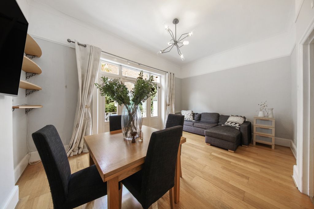 Property photo 1 of 17 953691