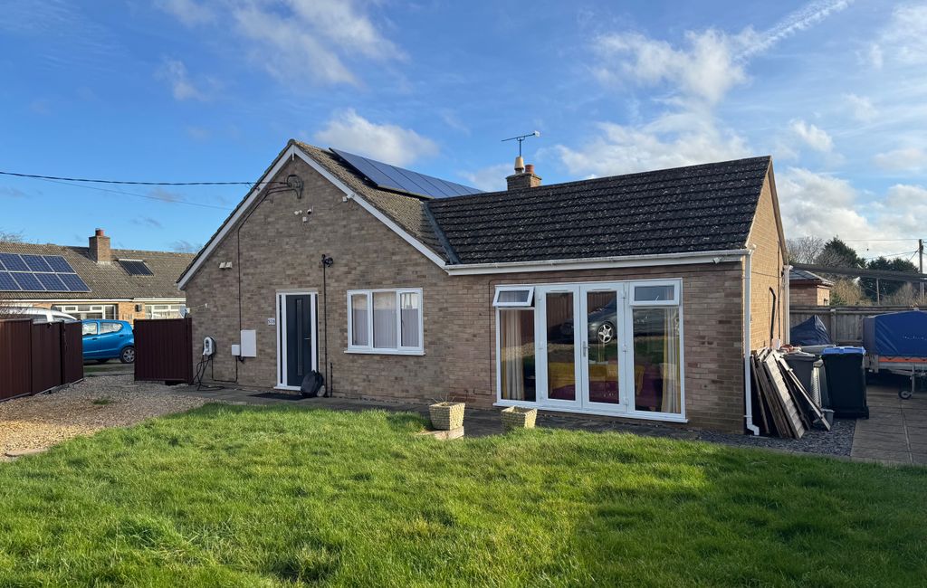 Property photo 1 of 20 Front Main