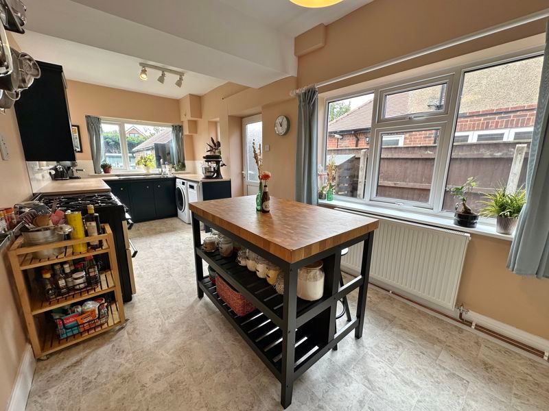 Property photo 3 of 19 Photo 8