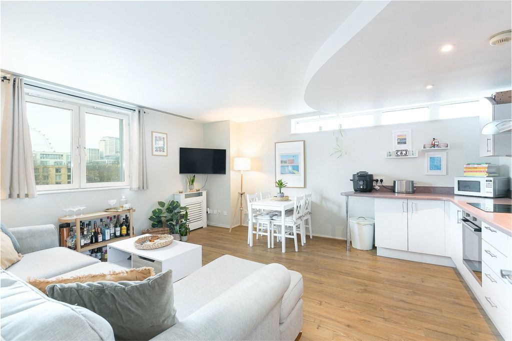 Property photo 1 of 18 Picture No. 02