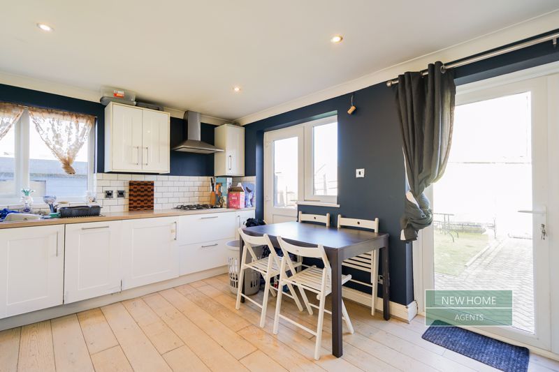 Property photo 3 of 20 Photo 15