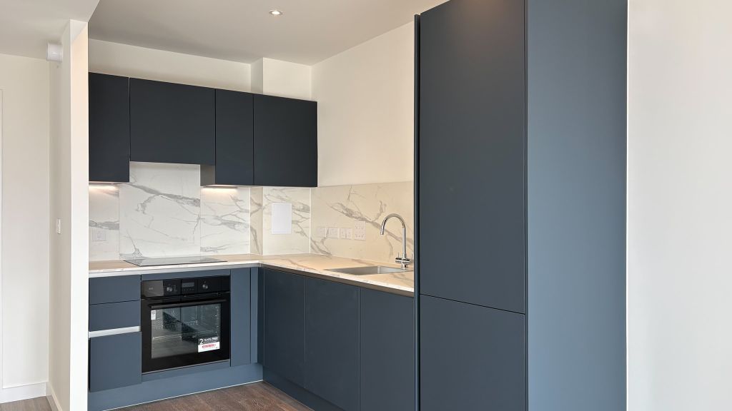 Property photo 2 of 12 Kitchen