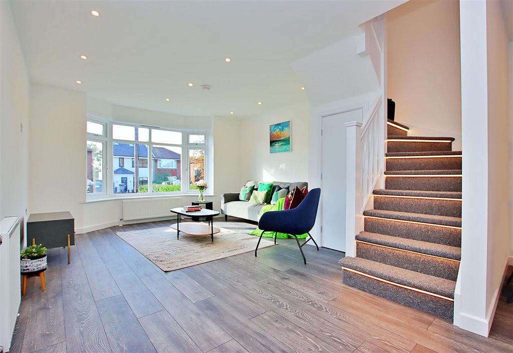 Property photo 1 of 12 Img_8003.Jpg