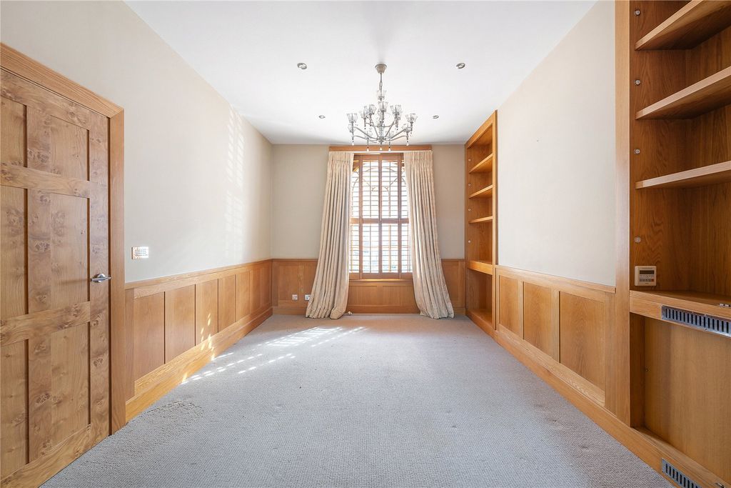 Property photo 3 of 16 Picture No. 18