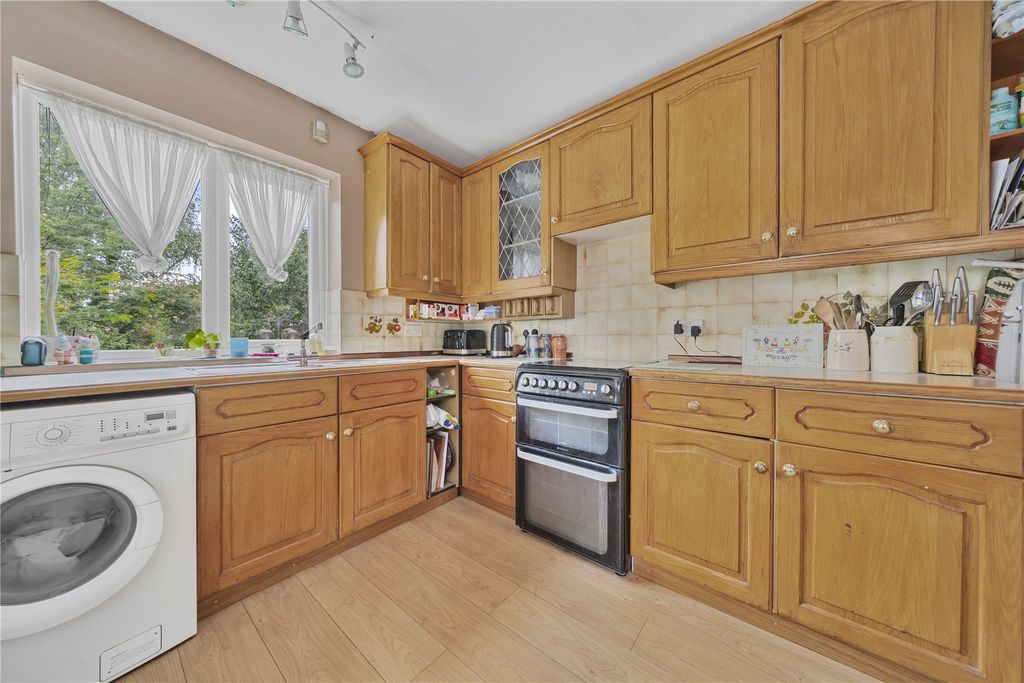 Property photo 3 of 19 Picture No. 12