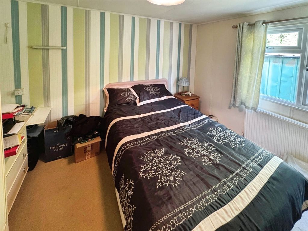 Property photo 3 of 10 Bedroom 1