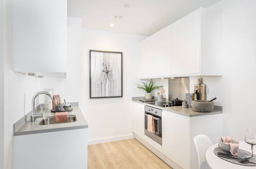 Property photo 3 of 10