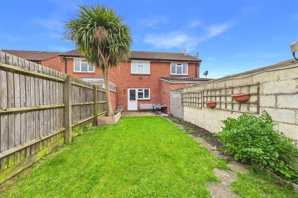 Property photo 2 of 10
