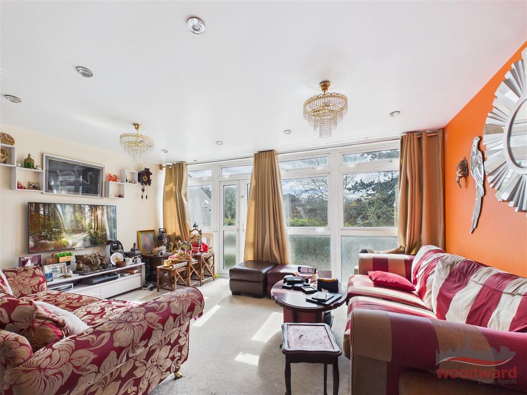 Property photo 2 of 12 Living Room