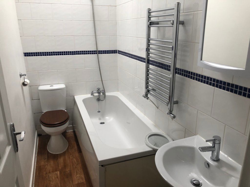 Property photo 2 of 8