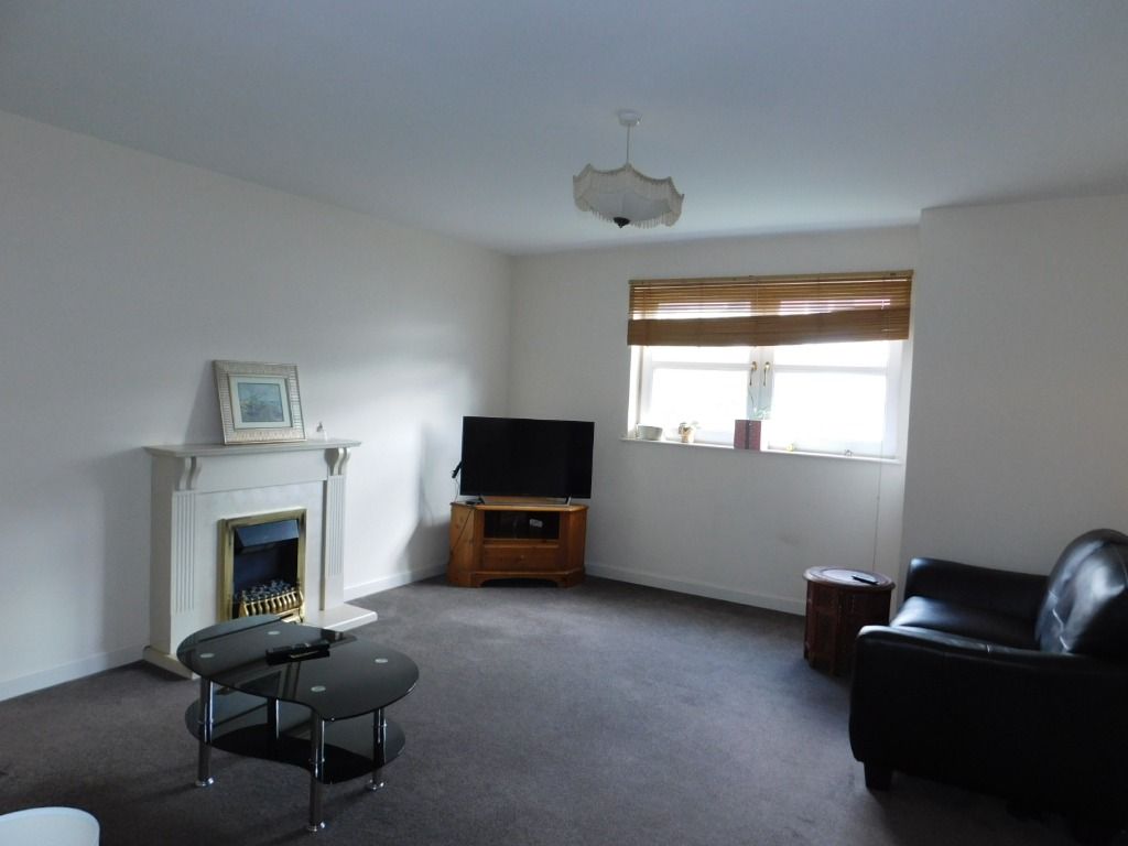 Property photo 2 of 12