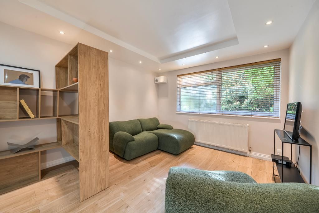 Property photo 1 of 10 Photo 1