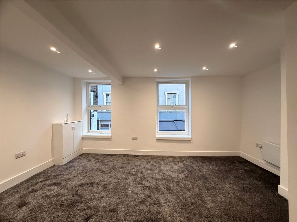 Property photo 2 of 9 Picture No. 07