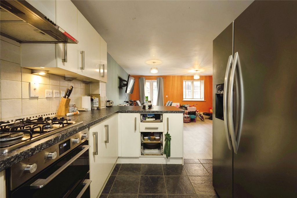 Property photo 2 of 16 Picture No. 05