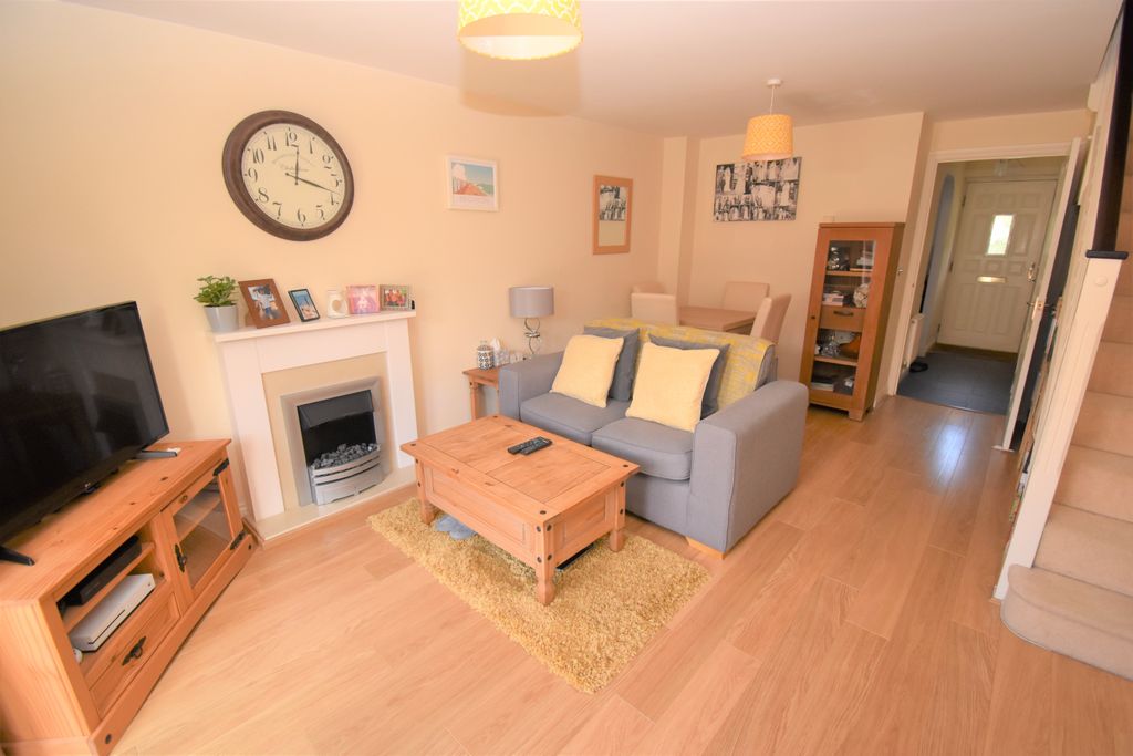 Property photo 2 of 6