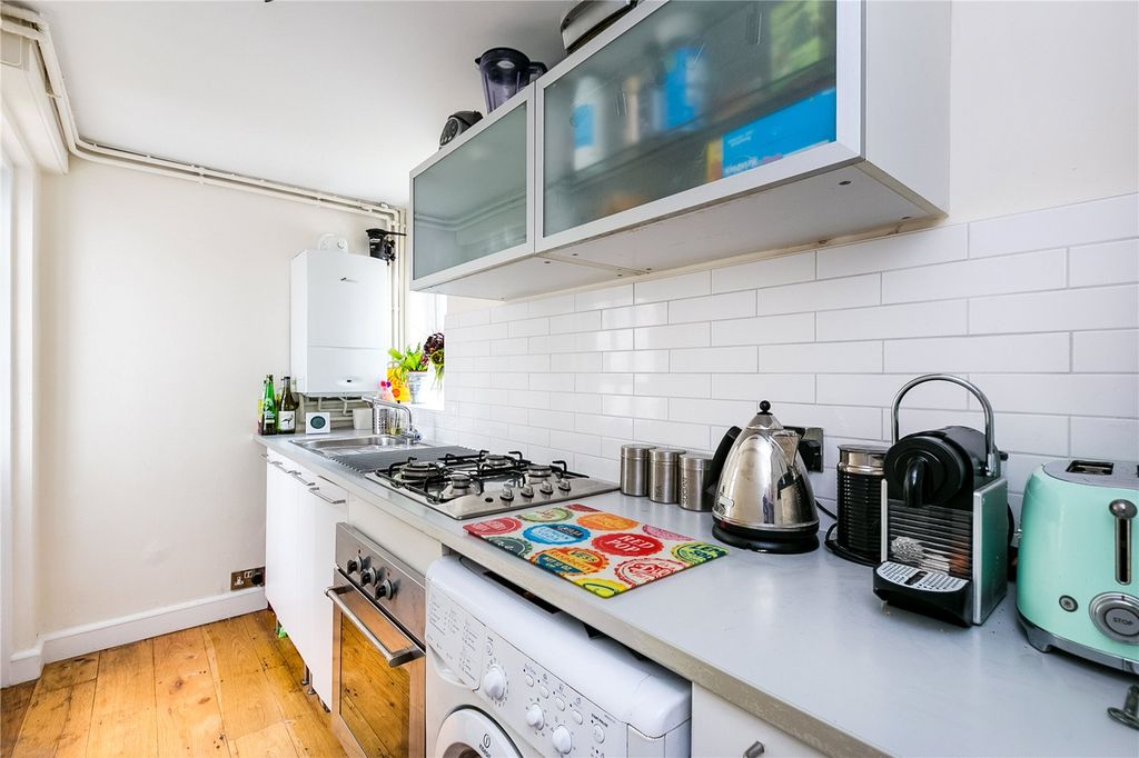 Property photo 2 of 9