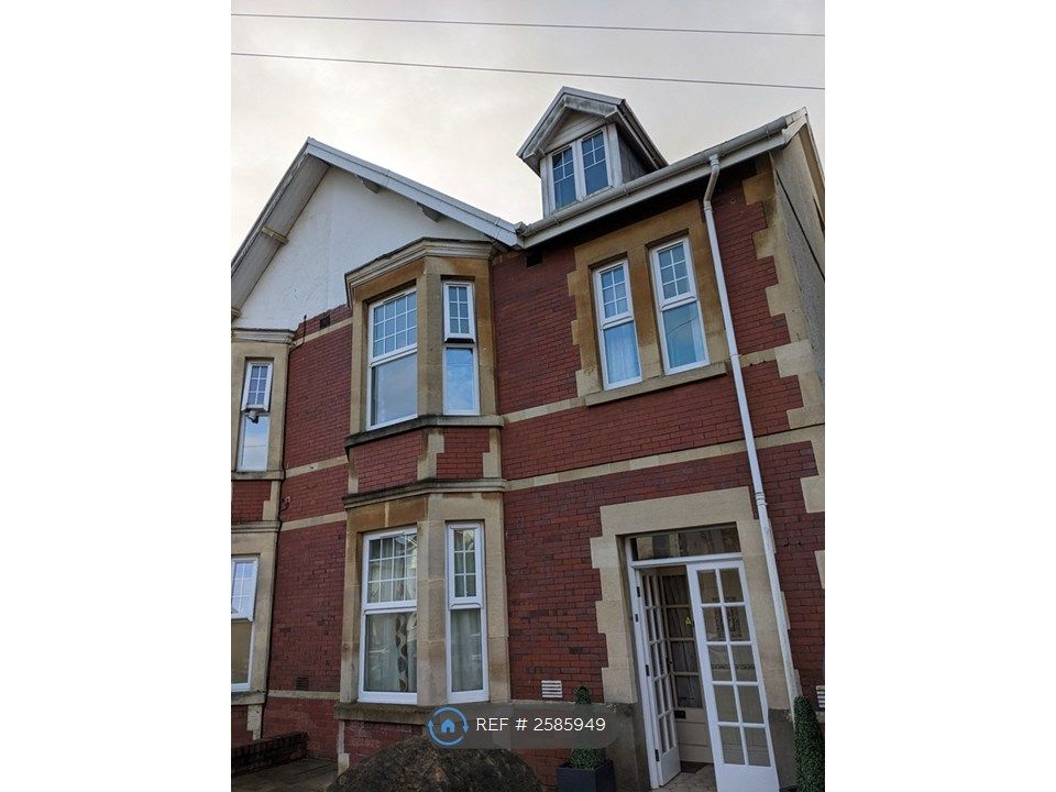 Property photo 2 of 11