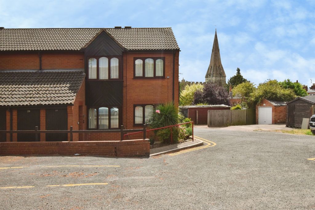 Property photo 1 of 23