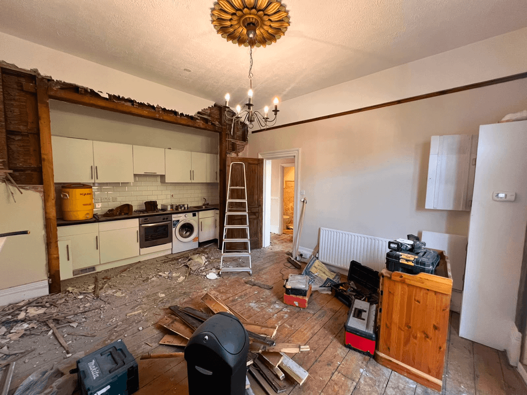 Property photo 1 of 6
