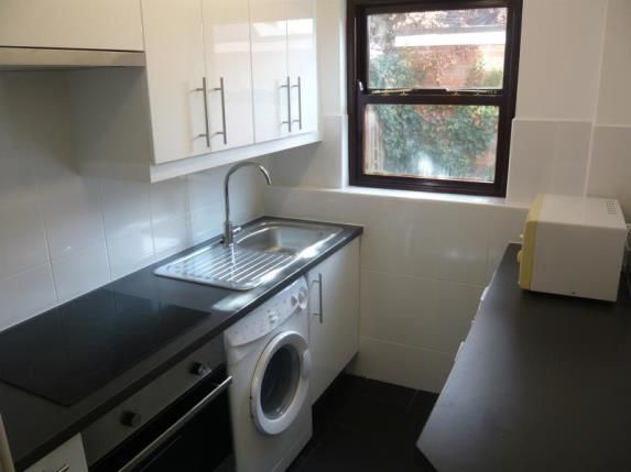 Property photo 3 of 5 Kitchen