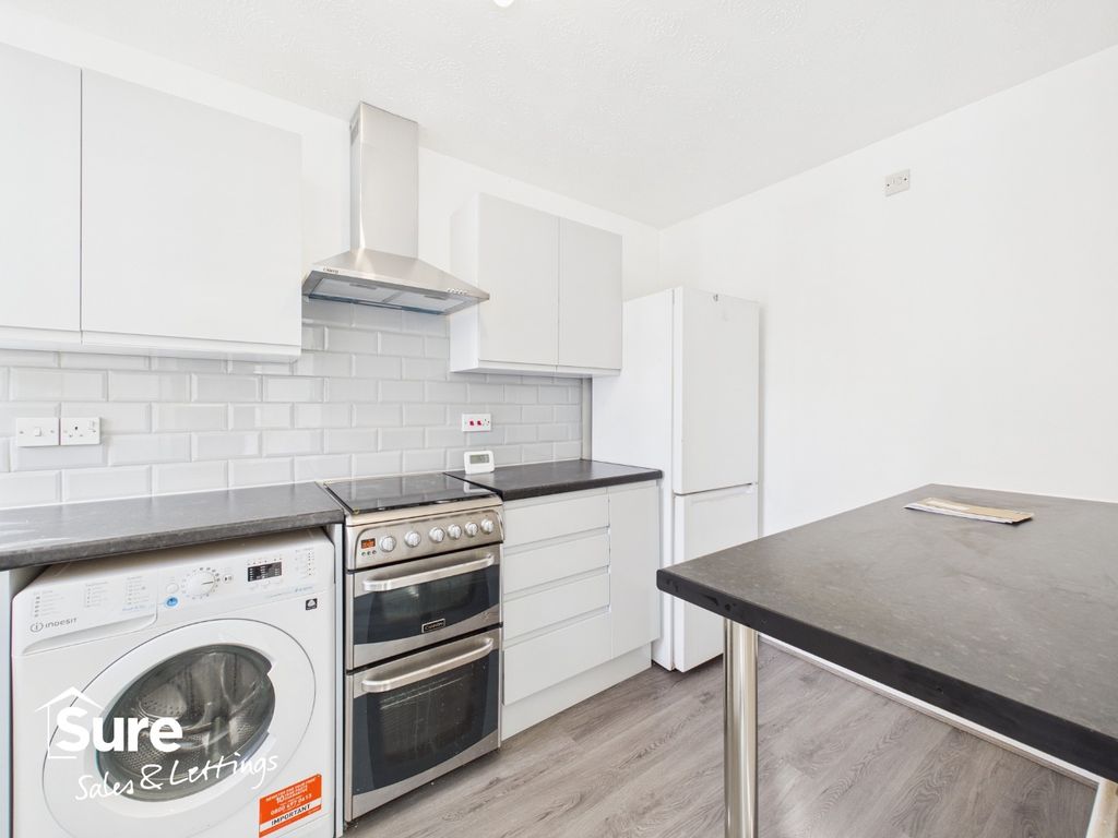 Property photo 2 of 17 1002642