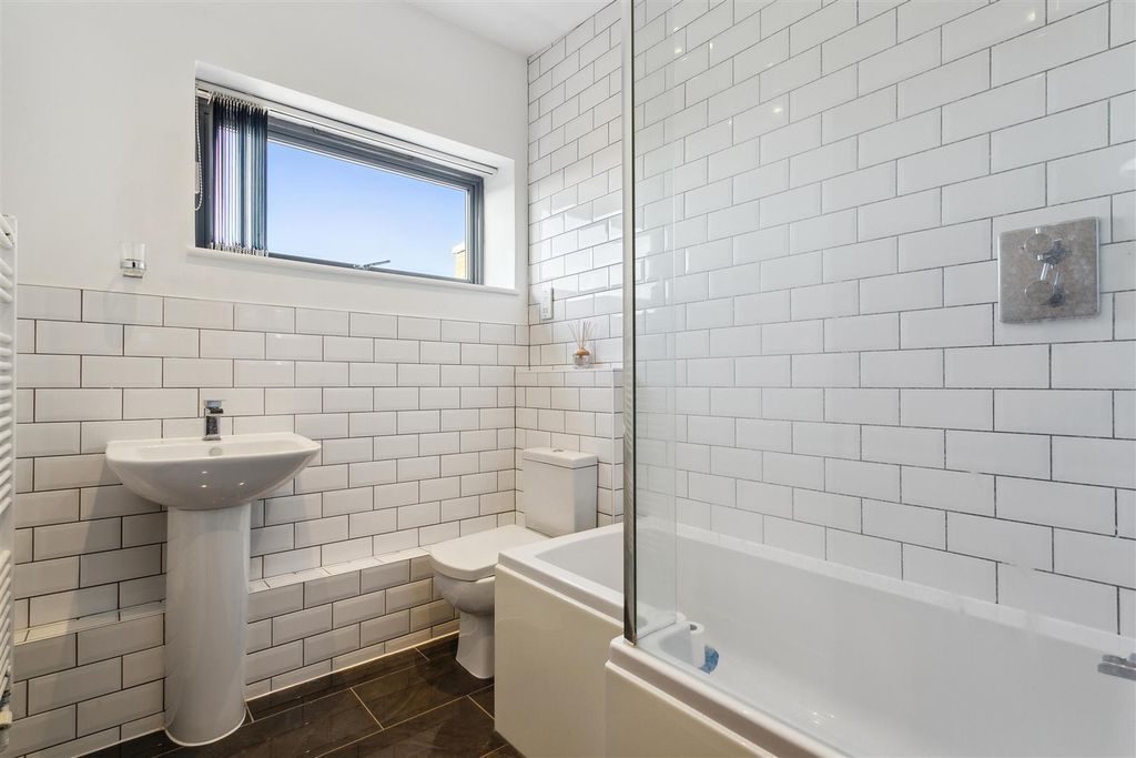 Property photo 2 of 10 1.Jpg