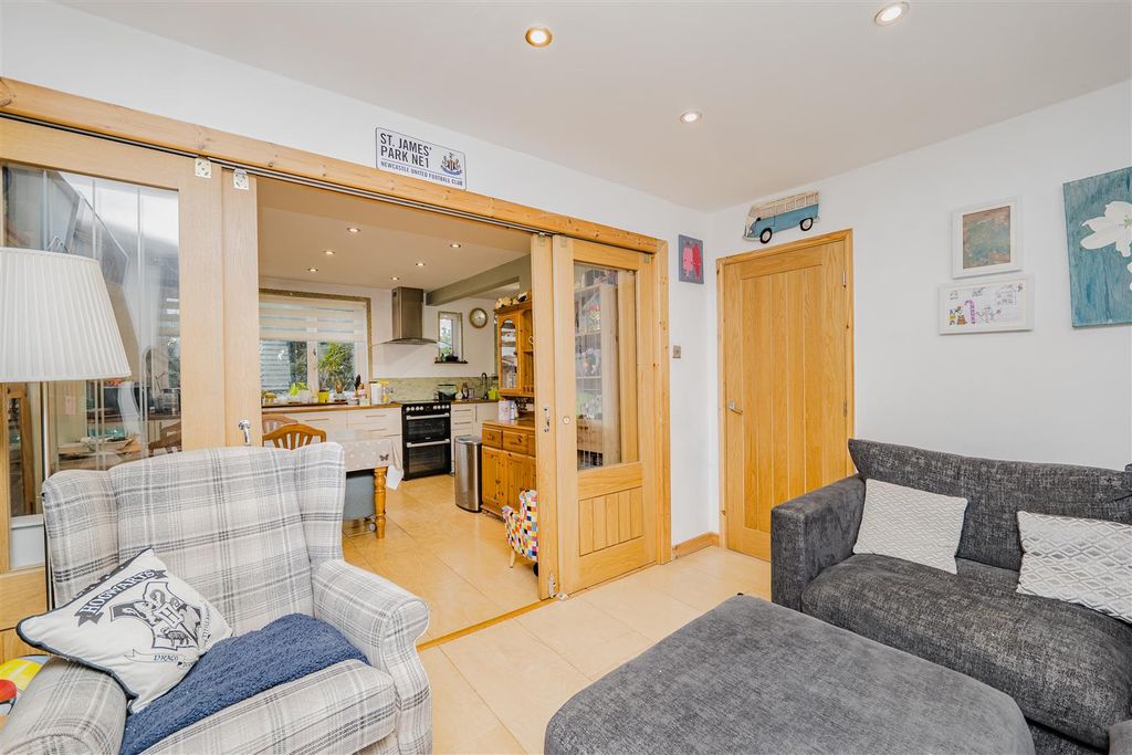 Property photo 2 of 30 P1409829.Jpg