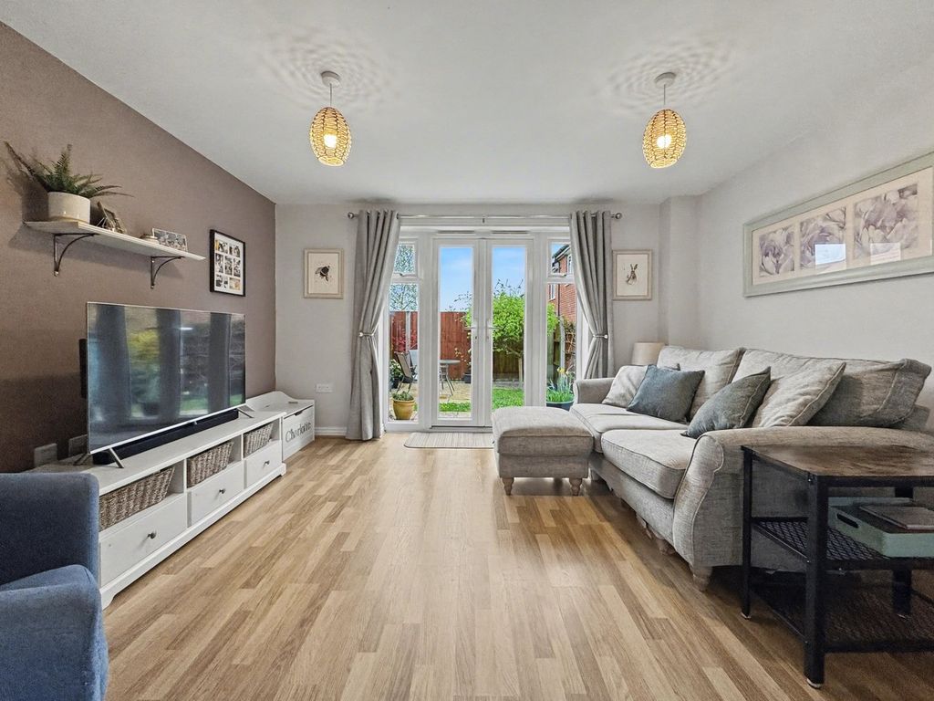 Property photo 3 of 23