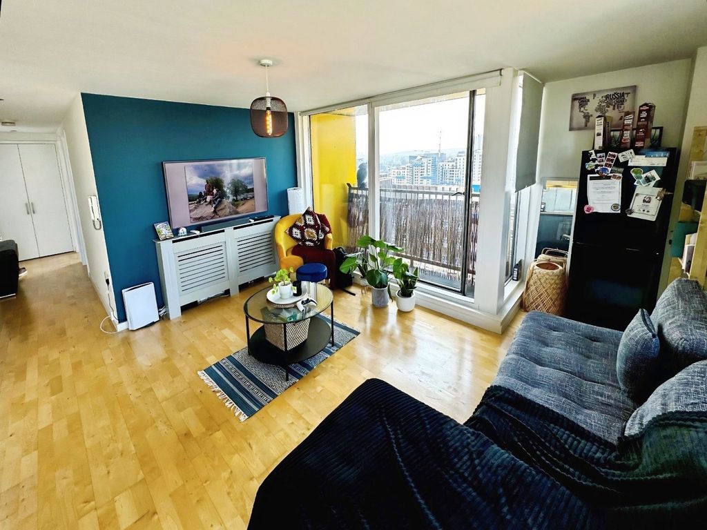 Property photo 2 of 9 Picture No. 16