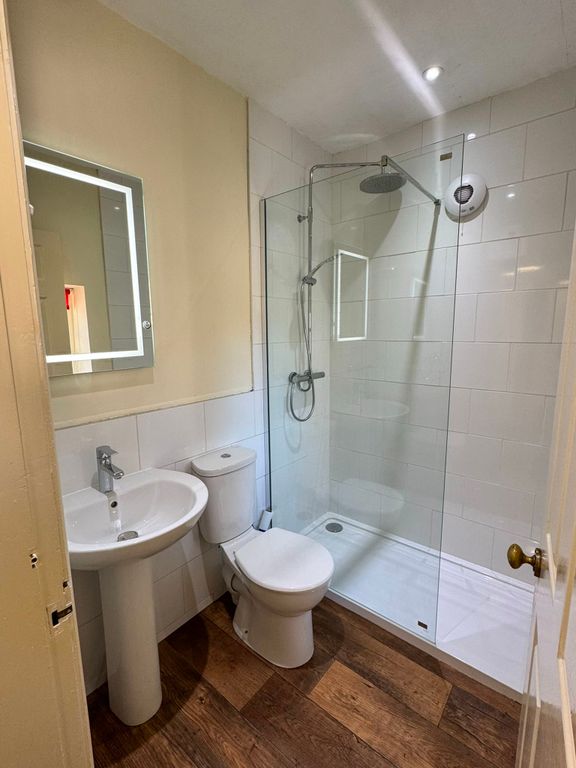 Additional image 9 of 2 bed detached house to rentLodge Isaf, Trallwyn, Y Ffor, Pwllheli LL53